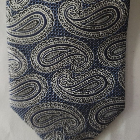 Joseph Abboud blue ties - Picture 2 of 2